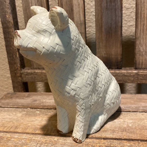 Farmhouse Pig Statues Set of 2, Country Pigs, Resin Pink Pig & Resin White Pig - Picture 10 of 16